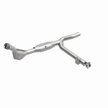 Load image into Gallery viewer, MagnaFlow Conv DF 99-00 Ford F-150 4.2L 50S - Additional View 5