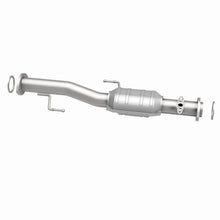 Load image into Gallery viewer, MagnaFlow Conv DF 99-02 4Runner 3.4L rear OEM - Installation View