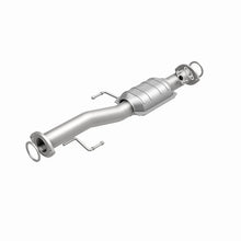 Load image into Gallery viewer, MagnaFlow Conv DF 99-02 4Runner Rear 3.4L - Additional View 7