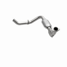 Load image into Gallery viewer, MagnaFlow Conv DF 99-02 Expedition 5.4L 4wd - Additional View 7