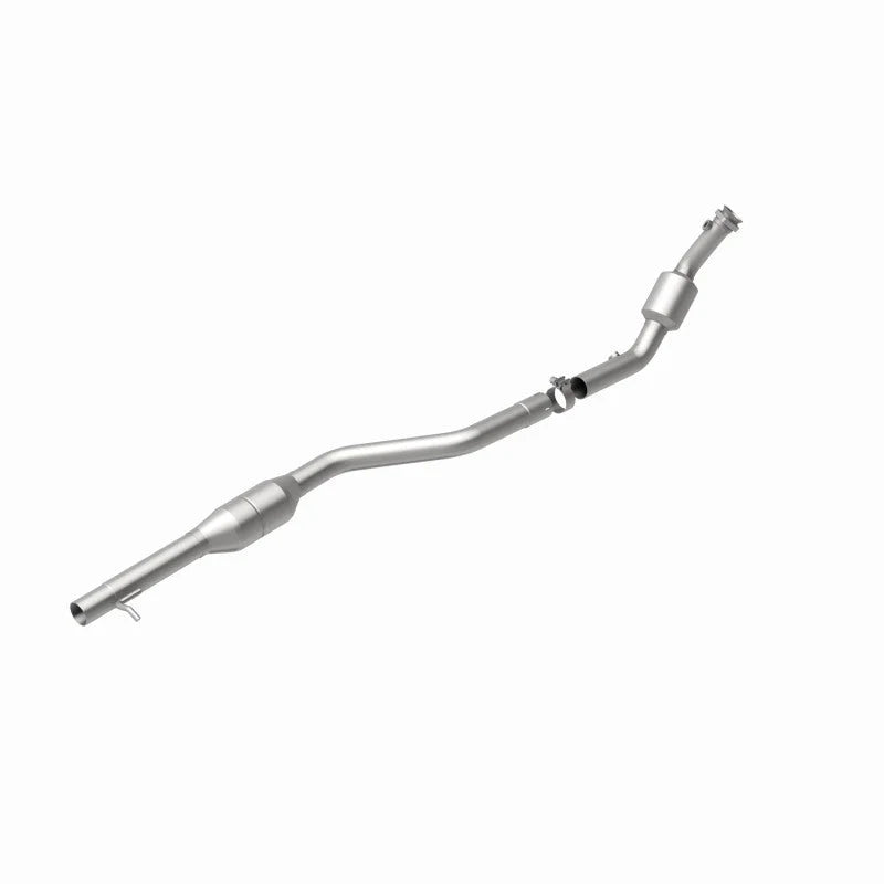 MagnaFlow Conv DF 99-02 Mercedes SL500 5.0L - Back View