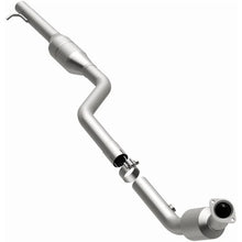 Load image into Gallery viewer, MagnaFlow Conv DF 99-02 Mercedes SL500 5.0L - Installation View