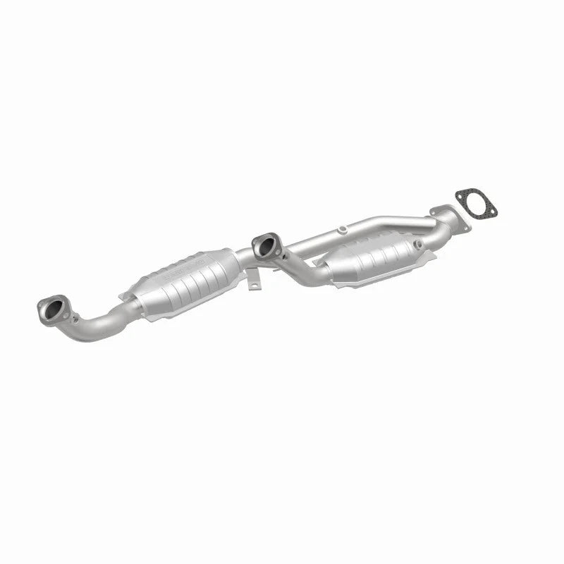 MagnaFlow Conv DF 99-02 Windstar 3.8L - Back View
