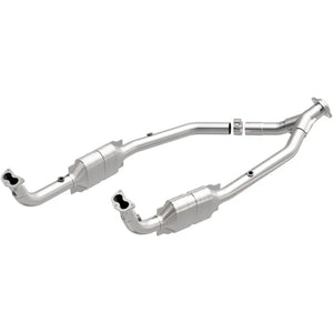 MagnaFlow Conv DF 99-04 LR Discovery V8 49S - Main Product View