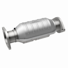 Load image into Gallery viewer, MagnaFlow Conv DF 99-04 VW Golf 2.8L GTI/04-05 Golf 2.8L VR6/99-02 Jetta 2.8L 12 Valve (AFP/GLS/GLX) - Additional View 10