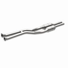 Load image into Gallery viewer, MagnaFlow Conv DF BMW 3 01-06 Rear OEM - Additional View 9
