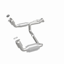 Load image into Gallery viewer, MagnaFlow Conv DF Chevy/GMC Avalanche/Sierra/Silverado/Suburban/Yukon XL 1500 / Tahoe/Yukon 5.3L - Additional View 12