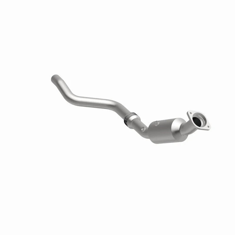 MagnaFlow Conv DF Chrysler/Dodge 05-09 300/Charger /05-08 Magnum/2009 Challenger 5.7L Driver Side - Installation View