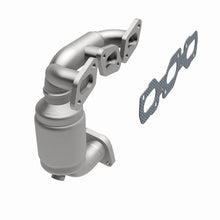 Load image into Gallery viewer, MagnaFlow Conv DF Contour 95-00 2.5L Front MF - Installation View
