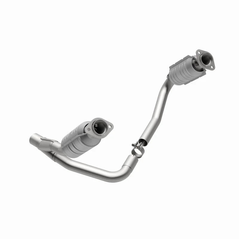 MagnaFlow Conv DF Dakota 05-06 6 3.7L - Installation View