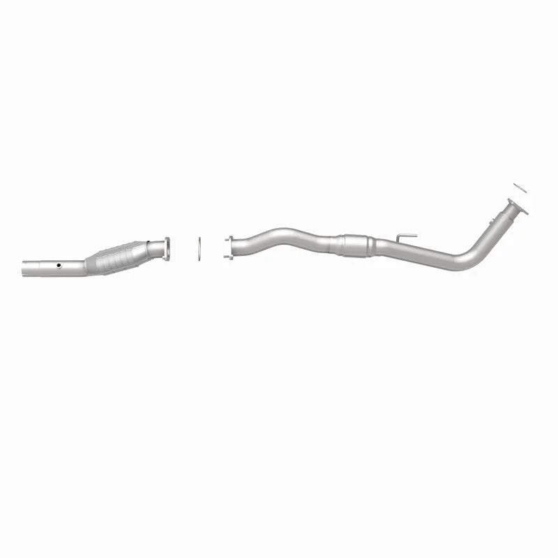 MagnaFlow Conv DF GM 01-02 2500 PS 6L OEM - Installation View
