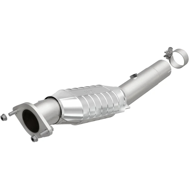 MagnaFlow Conv DF GM 01-02 2500 Passenger Side 6L - Side View