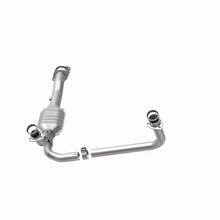 Load image into Gallery viewer, MagnaFlow Conv DF GM 1500/2500/3500 Truck 96- - Back View
