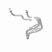 Load image into Gallery viewer, MagnaFlow Conv DF GM 89 92 (2.5in Tubing) - Additional View 13
