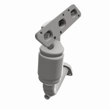 Load image into Gallery viewer, MagnaFlow Conv DF MPV- 00-01 6 2.5L OEM - Installation View