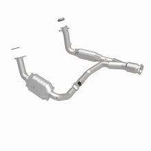 Load image into Gallery viewer, MagnaFlow Conv DF OEM fits 2007 Buick Rainier Cxl / 2008 Chevrolet TrailBlazer / 2006-2009 Chevrolet TrailBlazer SS / 2007...