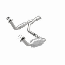 Load image into Gallery viewer, MagnaFlow Conv DF OEM fits 2007 Buick Rainier Cxl / 2008 Chevrolet TrailBlazer / 2006-2009 Chevrolet TrailBlazer SS / 2007...