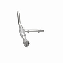 Load image into Gallery viewer, MagnaFlow Conv DF P/S 4WD fits 1997-1998 Ford F-150 Pickup 4.2L - Back View