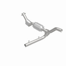 Load image into Gallery viewer, MagnaFlow Conv DF P/S 4WD fits 1997-1998 Ford F-150 Pickup 4.2L - Additional View 8