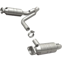 Load image into Gallery viewer, MagnaFlow Conv DF Raider 2006 8 4.7L - Main Product View