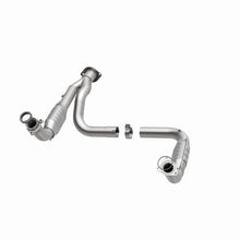 Load image into Gallery viewer, MagnaFlow Conv DF Y-Pipe Assy fits 2007-2009 Hummer H2 Truck - Installation View
