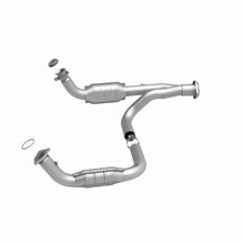 Load image into Gallery viewer, MagnaFlow Conv DF Y-Pipe Assy fits 2007-2009 Hummer H2 Truck - Additional View 10