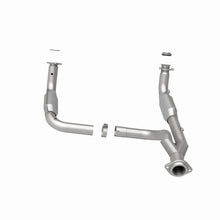 Load image into Gallery viewer, MagnaFlow Conv DF Y-Pipe Assy fits 2007-2009 Hummer H2 Truck - Additional View 12