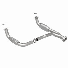 Load image into Gallery viewer, MagnaFlow Conv DF Y-Pipe Assy fits 2007-2009 Hummer H2 Truck - Additional View 14