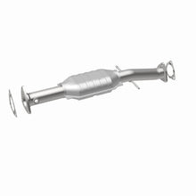Load image into Gallery viewer, MagnaFlow Conv DF fits 1998-1999 Chevrolet S10 / GMC Sonoma / Isuzu Hombre 4.3L - Installation View