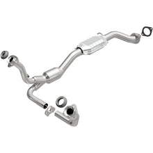 Load image into Gallery viewer, MagnaFlow Conv DF fits 2001-2004 Chevrolet Blazer LS / 2001 Chevrolet Blazer LT / 2001-2005 Chevrolet Blazer Xtreme / 2003...