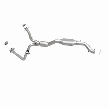 Load image into Gallery viewer, MagnaFlow Conv DF fits 2001-2004 Chevrolet Blazer LS / 2001 Chevrolet Blazer LT / 2001-2005 Chevrolet Blazer Xtreme / 2003...