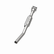 Load image into Gallery viewer, MagnaFlow Conv DF fits 2001-2010 Chrysler PT Cruiser - Installation View