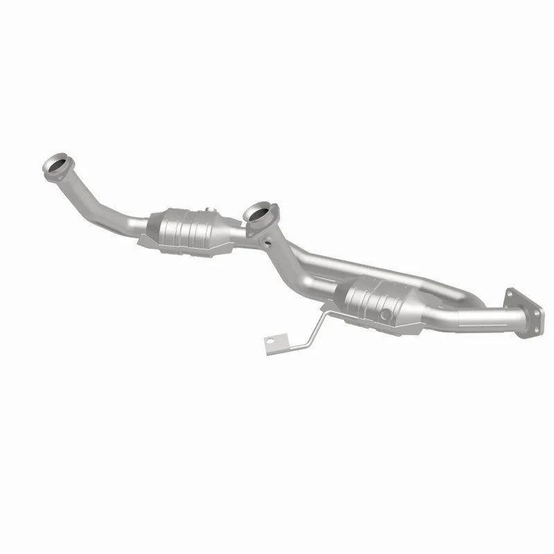 MagnaFlow Conv DF fits 2004-2007 Ford Freestar / Mercury Monterey 3.9L - Back View