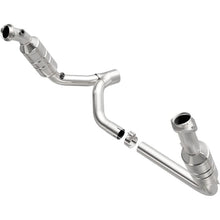 Load image into Gallery viewer, MagnaFlow Conv DF fits 2006 Dodge Ram 1500 LARAMIE / 2006 Ram Pickup 5.7L - Side View