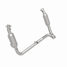 Load image into Gallery viewer, MagnaFlow Conv DF fits 2006 Dodge Ram 1500 LARAMIE / 2006 Ram Pickup 5.7L - Additional View 6