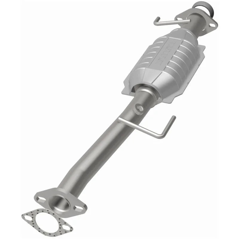 MagnaFlow Conv Dir Fit fits 1993-1998 Chevrolet Tracker / Geo Tracker / Suzuki Sidekick / Suzuki X-90 - Installation View