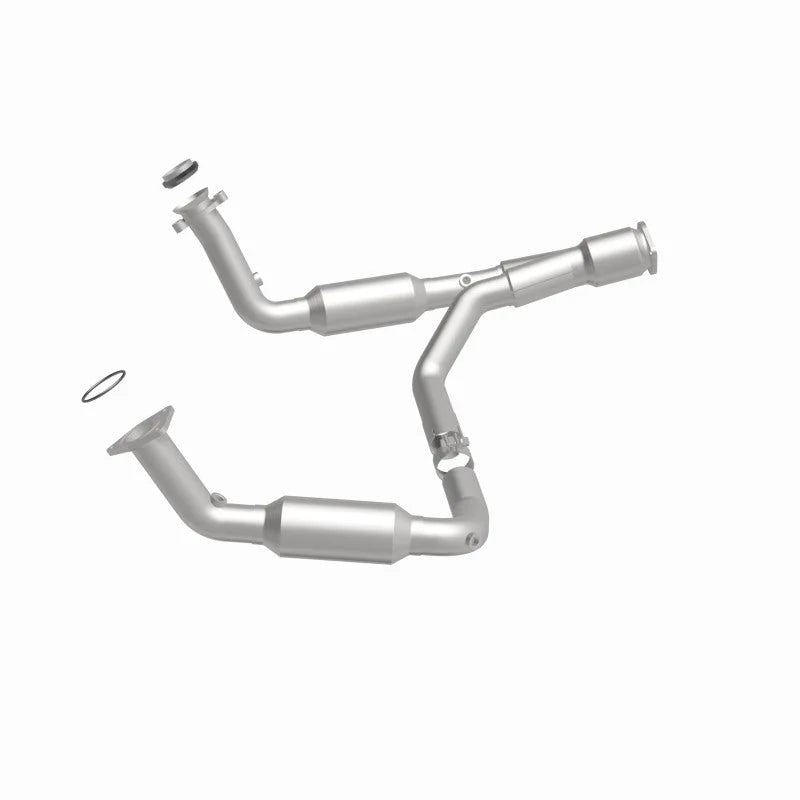 MagnaFlow Conv Direct Fit 07-09 Chevy Trailblazer SS 6.0L V8 - Back View