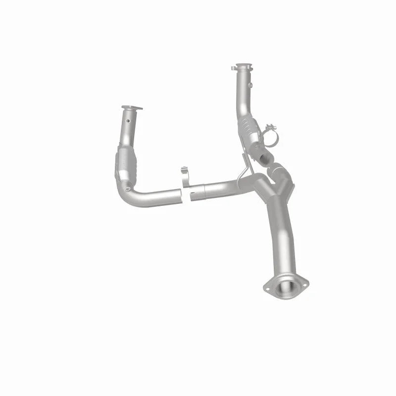 MagnaFlow Conv Direct Fit 11-16 Chevrolet Silverado 2500HD/3500HD / GMC Sierra 2500HD/3500HD - Side View