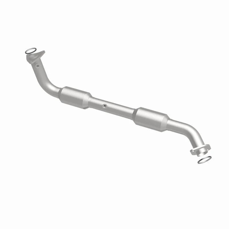 MagnaFlow Conv Direct Fit 13-15 Land Cruiser 5.7 - Installation View