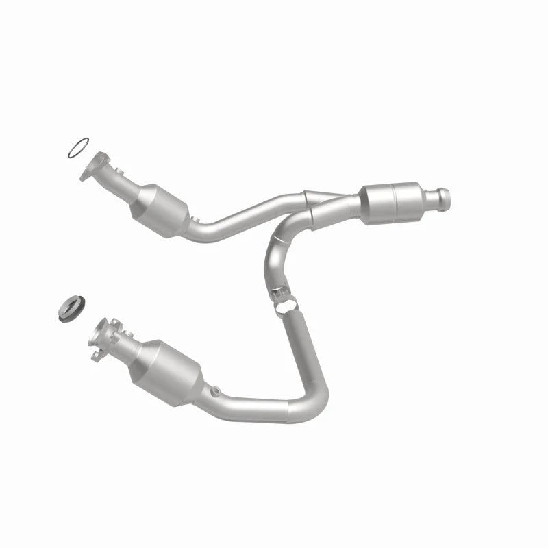 MagnaFlow Conv Direct Fit 14-16 GMC Sierra 1500 V6 4.3L - Side View