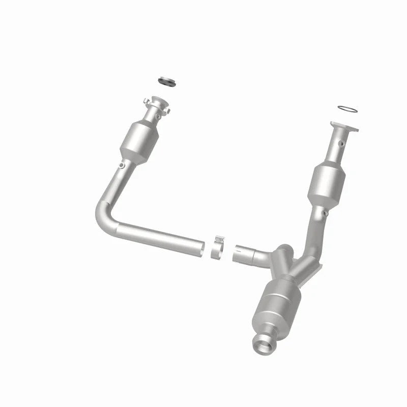 MagnaFlow Conv Direct Fit 14-16 GMC Sierra 1500 V6 4.3L - Back View
