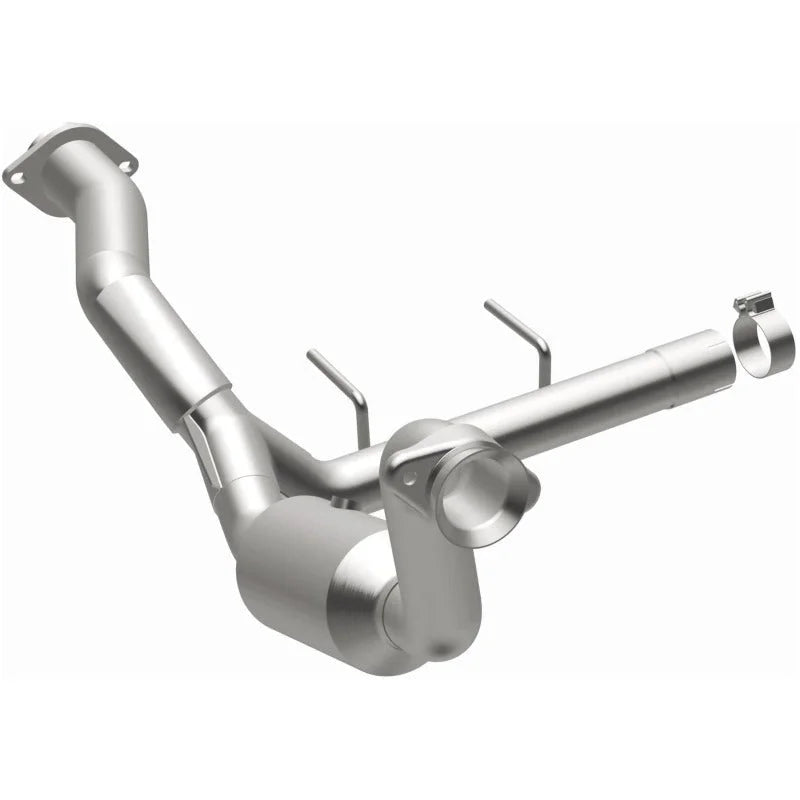 MagnaFlow Conv Direct Fit 15-17 Ford F150 V6 2.7L OEM Underbody - Installation View