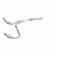 Load image into Gallery viewer, MagnaFlow Conv Direct Fit 2011-2014 Express 1500 4.3L Underbody - Additional View 7
