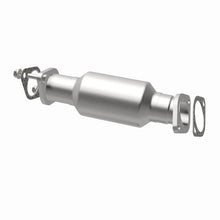 Load image into Gallery viewer, MagnaFlow Conv Direct Fit 2011 Kia Sorento 3.5 Underbody - Additional View 10