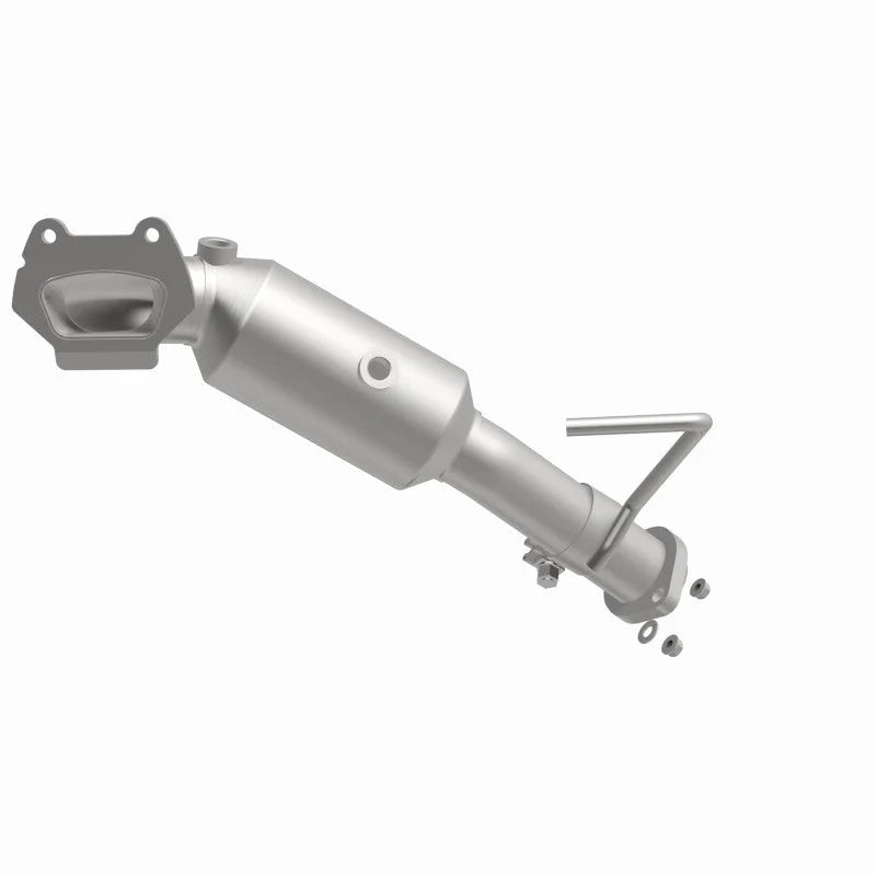 MagnaFlow Conv Direct Fit OEM 12-17 Jeep Wrangler 3.6L Underbody - Installation View