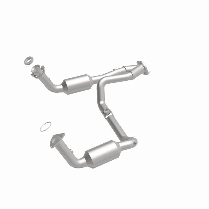 MagnaFlow Conv Direct Fit OEM 2005 GMC Sierra/Chevrolet Silverado 1500/Cadillac Escalade Underbody - Additional View 6