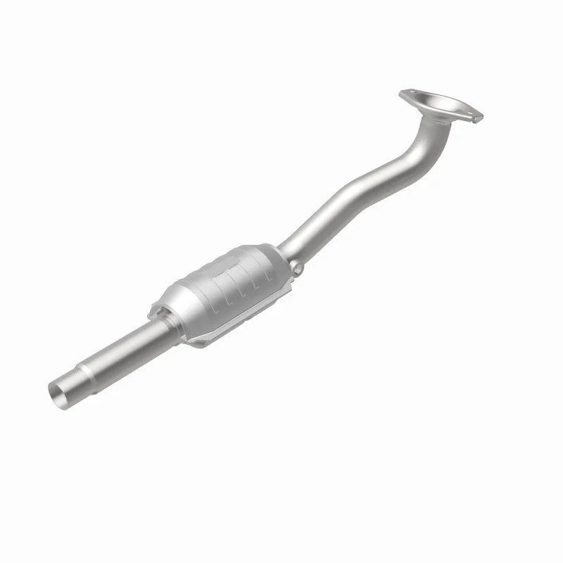 MagnaFlow Conv Direct Fit VW 33.5X5X4 2/1.75 - Installation View