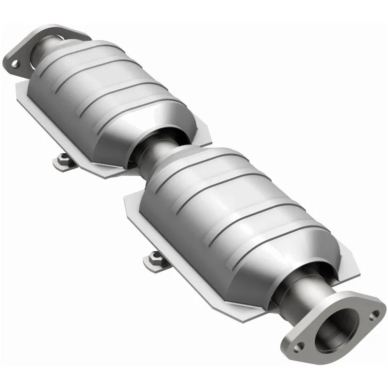 MagnaFlow Conv Mitsubishi 24.75X6.5X4 2/2 - Installation View