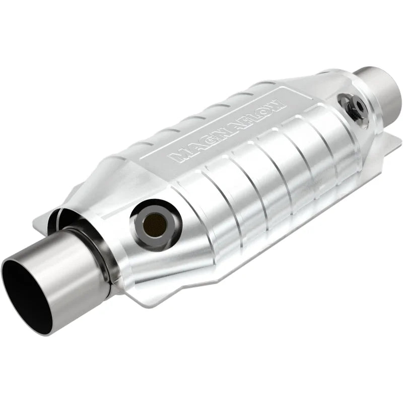 MagnaFlow Conv Univ 2.25 Dual O2 Boss - Main Product View