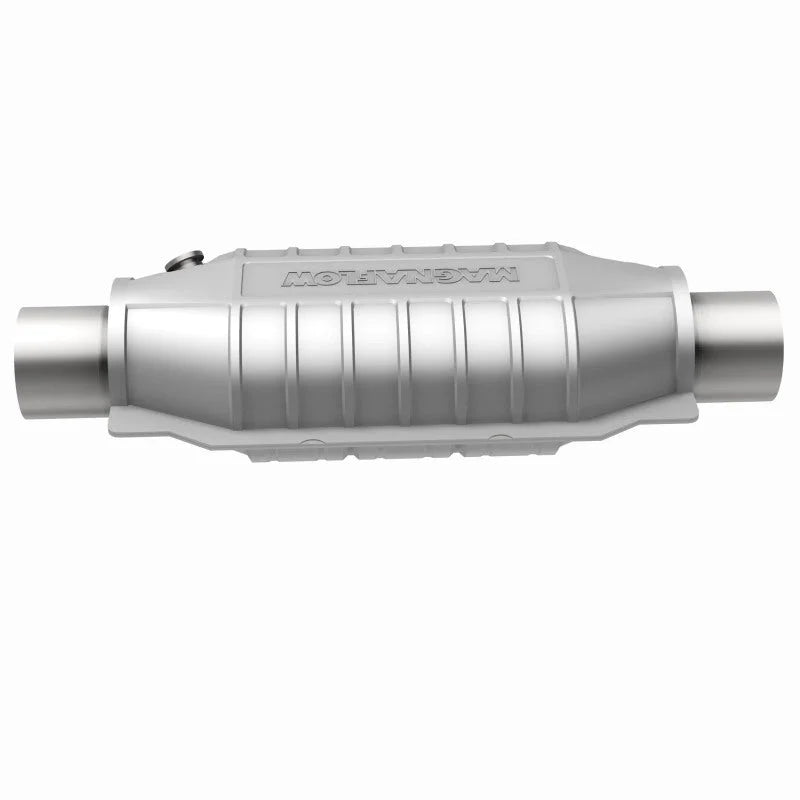 MagnaFlow Conv Univ 2.25inch w/ dual O2 - Back View